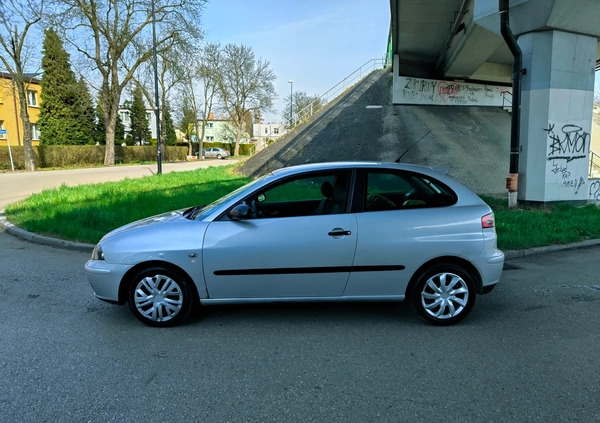 Seat Ibiza cena 3490 przebieg: 140000, rok produkcji 2004 z Szczawnica małe 46